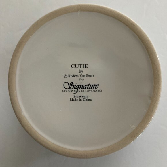 SIGNATURE Cutie Cat Dish Medium - Picture 2 of 4